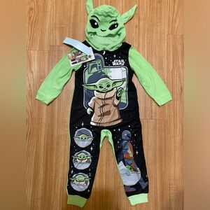 The Mandalorian Child Star Wars Kids, One Piece Pajamas Size: 4 NWT